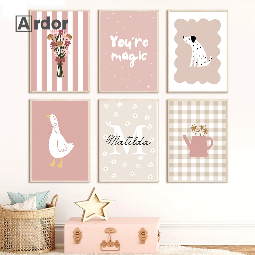 Baby Nursery Vase - Dekorasi kamar tidur bayi perempuan gambar
